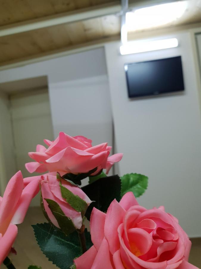 Casa Basile 15 Bed & Breakfast เนเปิลส์ ภายนอก รูปภาพ