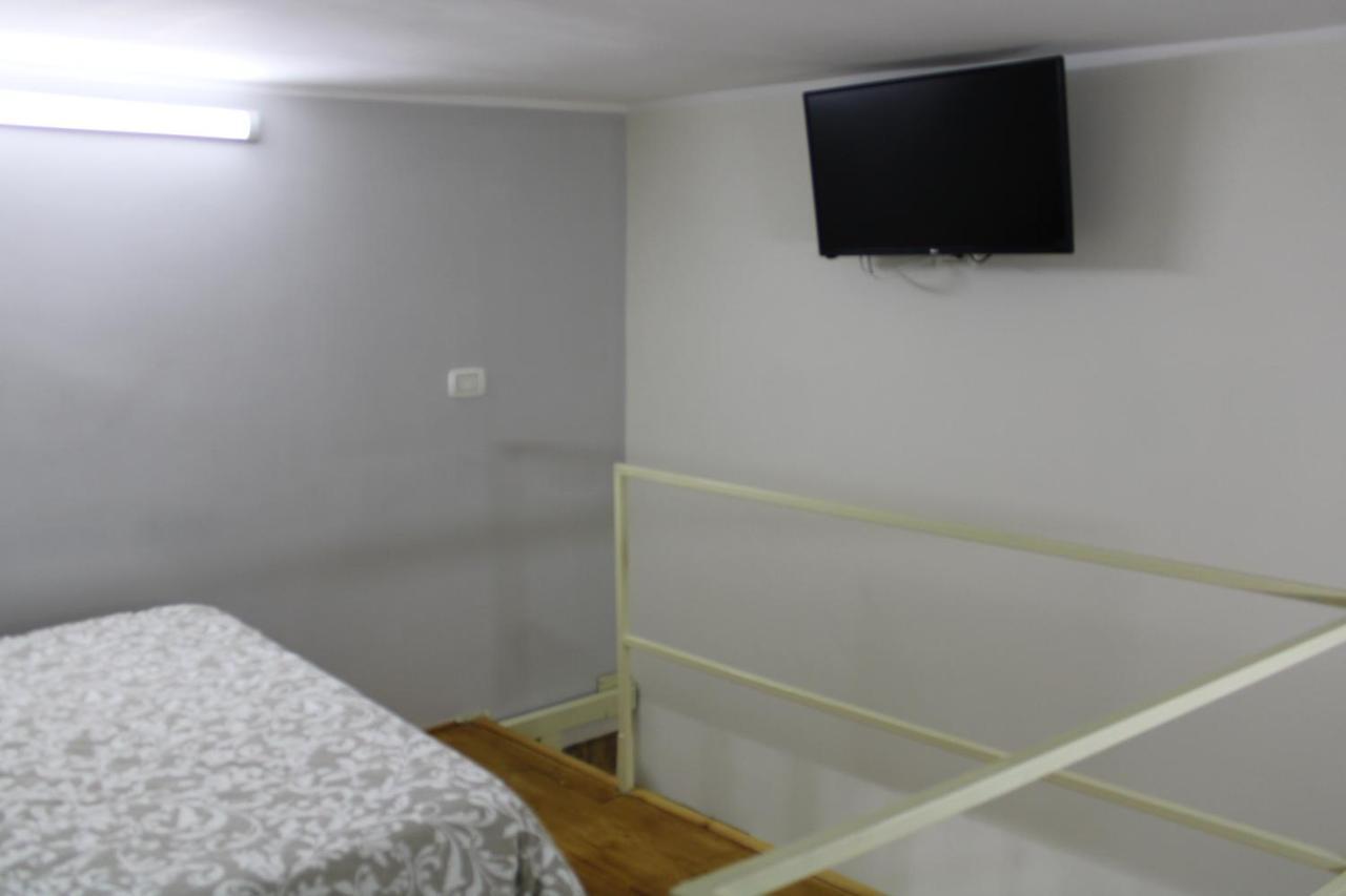 Casa Basile 15 Bed & Breakfast เนเปิลส์ ภายนอก รูปภาพ